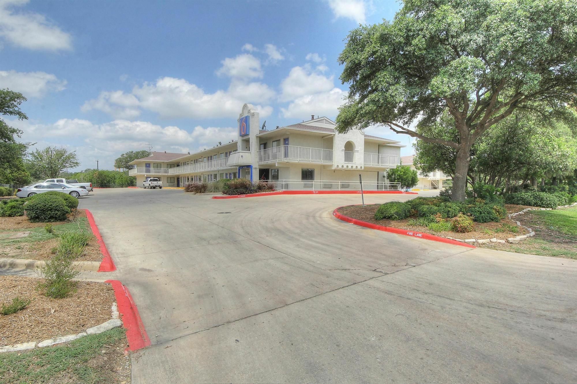 Motel 6 San Antonio, Tx Six Flags Fiesta Tx - La Cantera Area מראה חיצוני תמונה